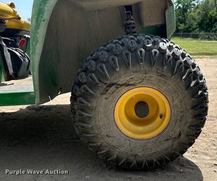 image for item MU9933 2002 John Deere Gator utility vehicle