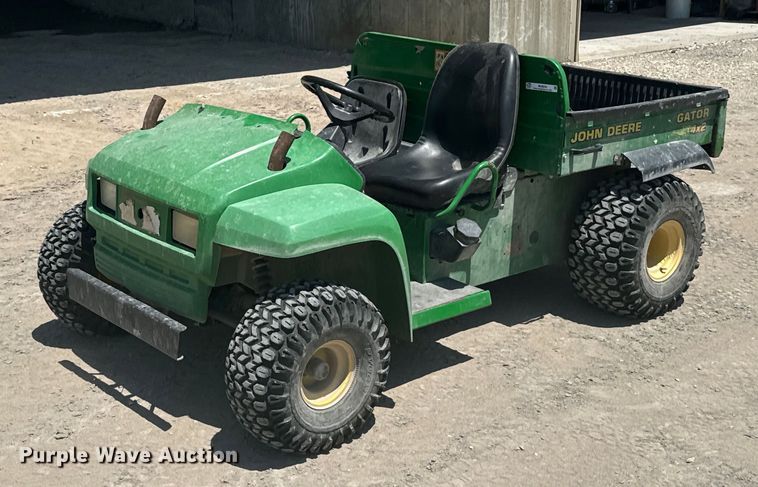 image for item MU9934 2002 John Deere Gator  utility vehicle