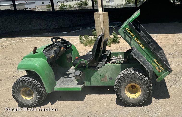 image for item MU9934 2002 John Deere Gator  utility vehicle