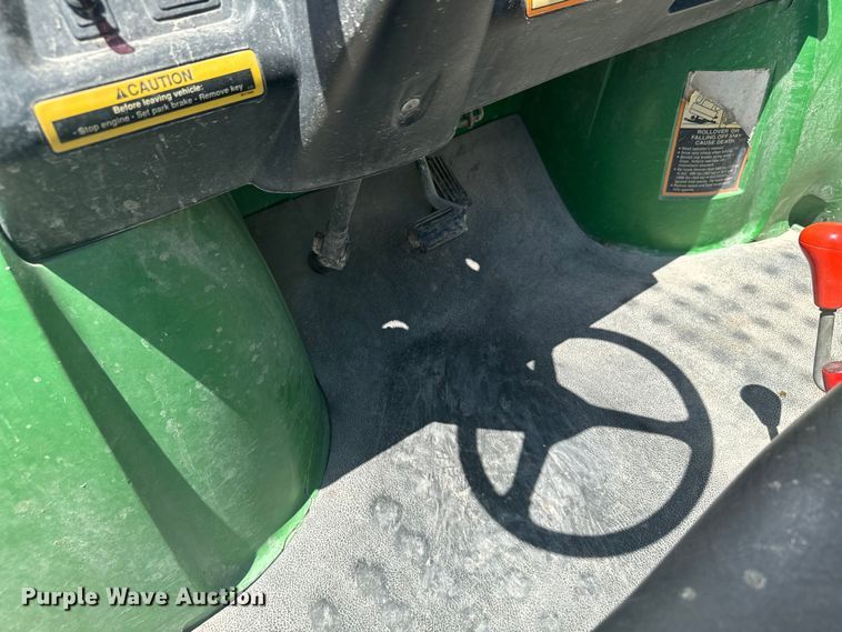 image for item MU9934 2002 John Deere Gator  utility vehicle