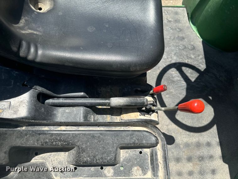 image for item MU9934 2002 John Deere Gator  utility vehicle