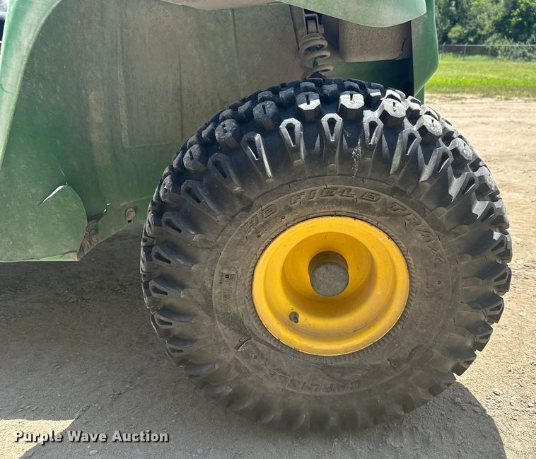 image for item MU9934 2002 John Deere Gator  utility vehicle
