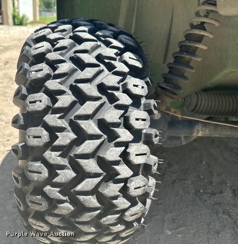 image for item MU9934 2002 John Deere Gator  utility vehicle