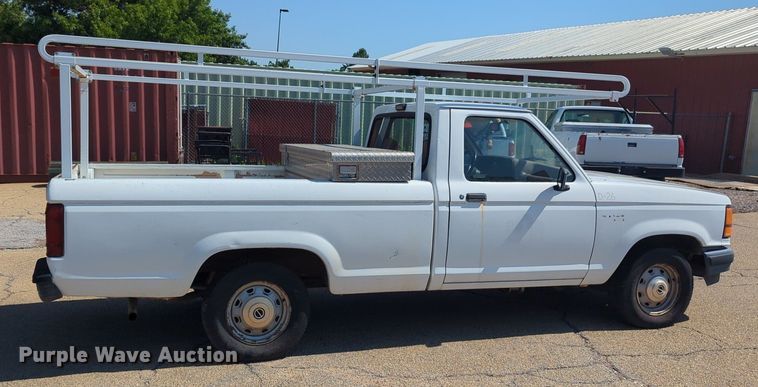 image for item NG9987 1992 Ford Ranger pickup truck