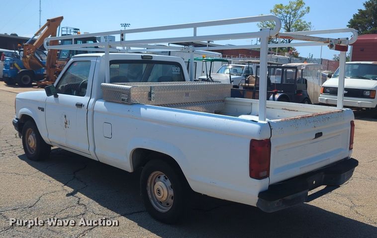 image for item NG9987 1992 Ford Ranger pickup truck