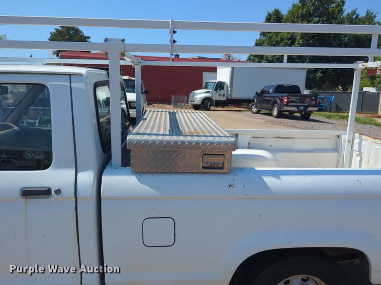 image for item NG9987 1992 Ford Ranger pickup truck