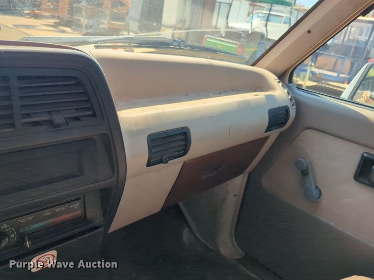 image for item NG9987 1992 Ford Ranger pickup truck