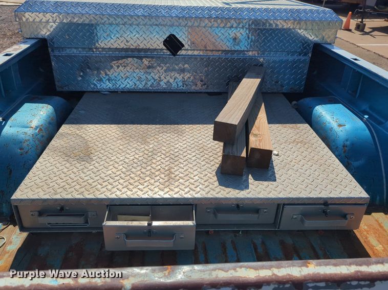 image for item NG9988 1993 Chevrolet  C1500 pickup truck