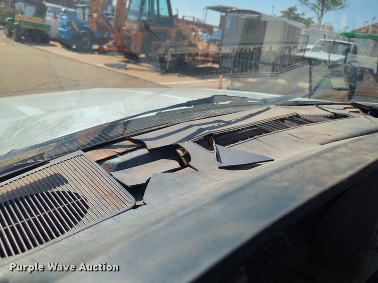 image for item NG9988 1993 Chevrolet  C1500 pickup truck