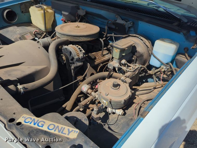 image for item NG9988 1993 Chevrolet  C1500 pickup truck