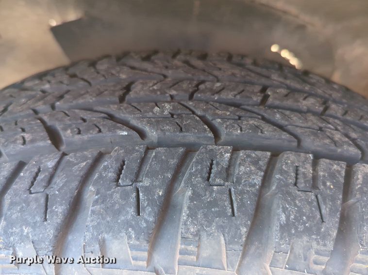 image for item NG9988 1993 Chevrolet  C1500 pickup truck