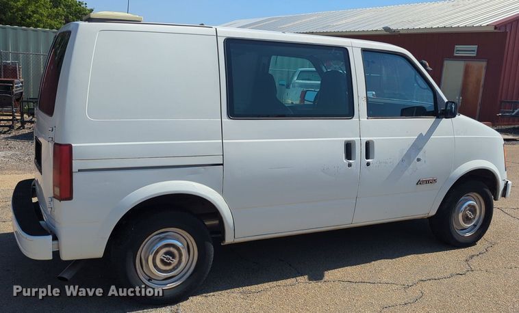 image for item NG9989 1994 Chevrolet  Astro van