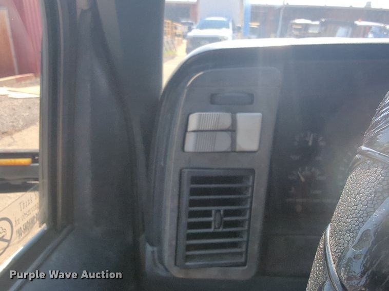 image for item NG9989 1994 Chevrolet  Astro van