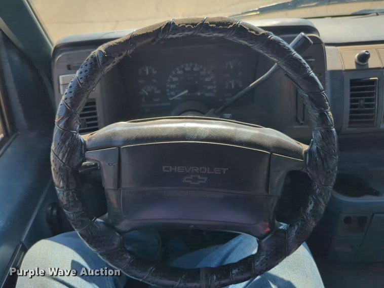 image for item NG9989 1994 Chevrolet  Astro van