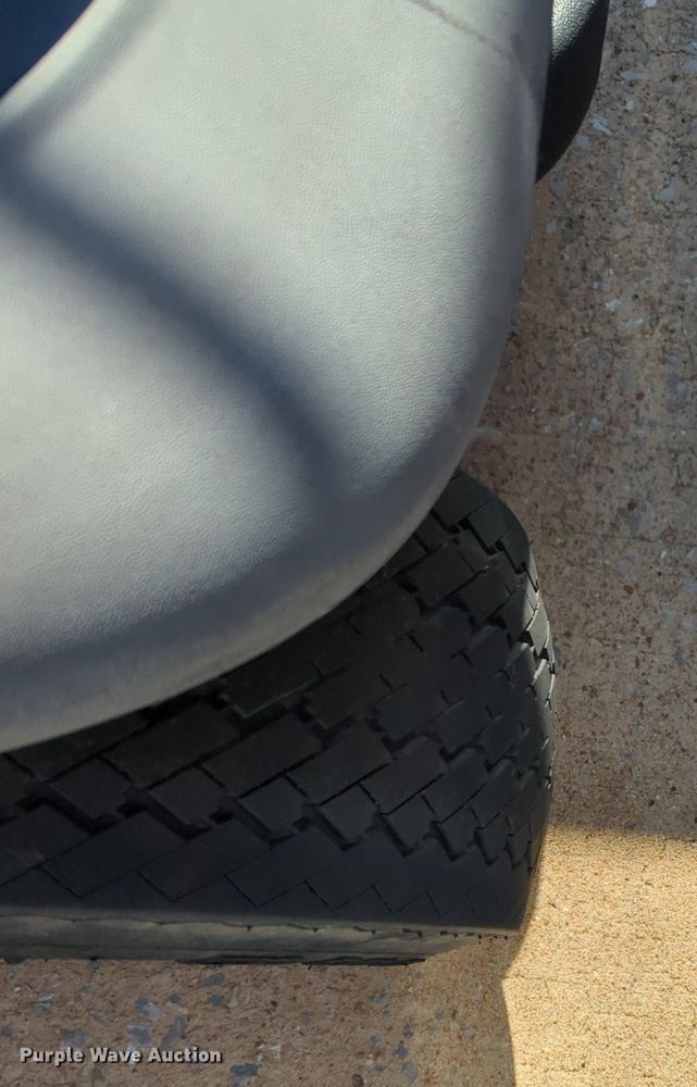 image for item NG9990 Club Car  Precedent golf cart