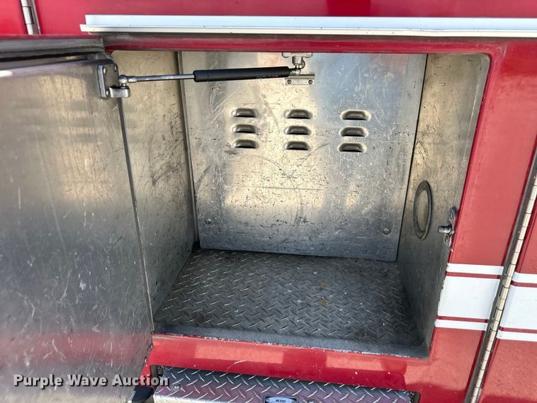 image for item NT9136 2000 E One ladder fire truck