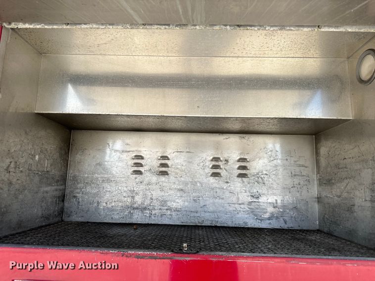 image for item NT9136 2000 E One ladder fire truck