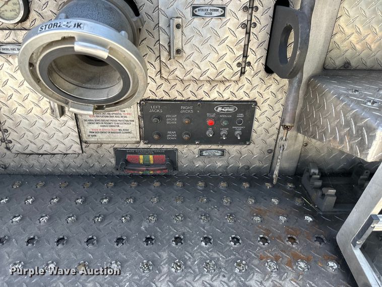 image for item NT9136 2000 E One ladder fire truck