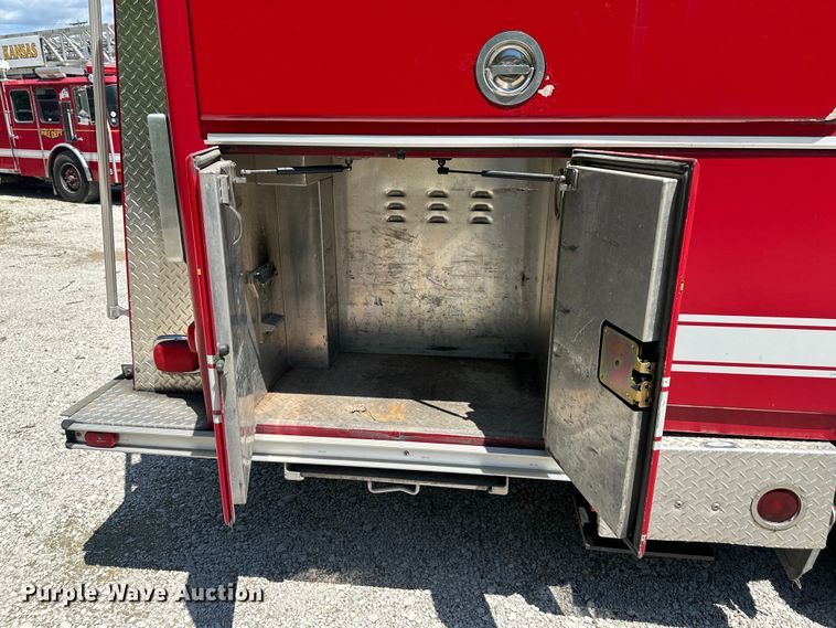 image for item NT9136 2000 E One ladder fire truck