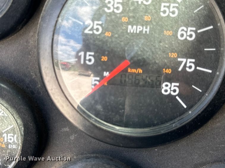 image for item NT9136 2000 E One ladder fire truck