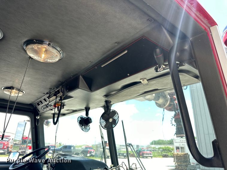 image for item NT9136 2000 E One ladder fire truck