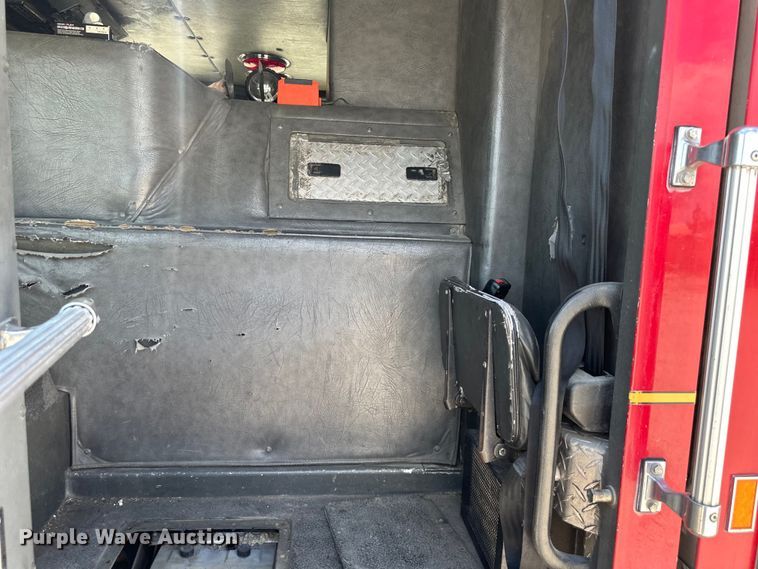 image for item NT9136 2000 E One ladder fire truck