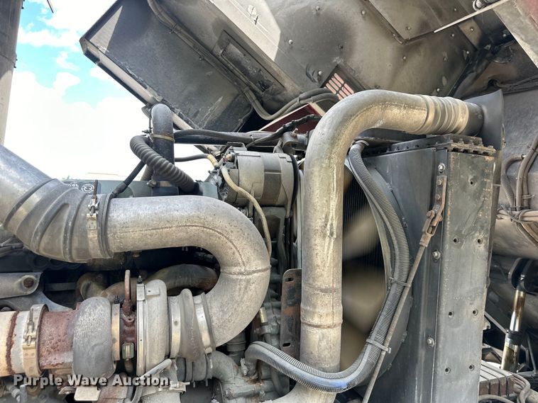 image for item NT9136 2000 E One ladder fire truck