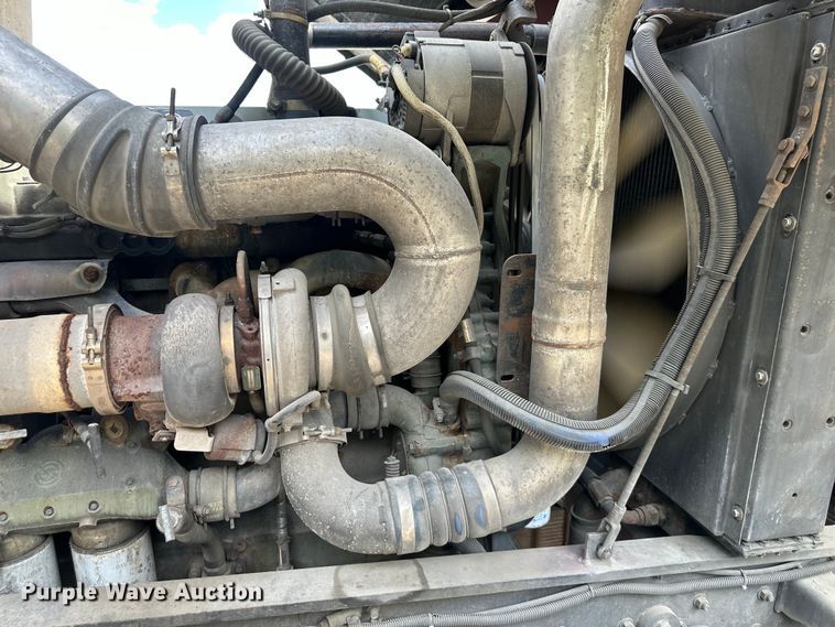 image for item NT9136 2000 E One ladder fire truck