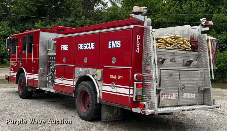 image for item NT9137 2001 HME H1738 pumper fire truck