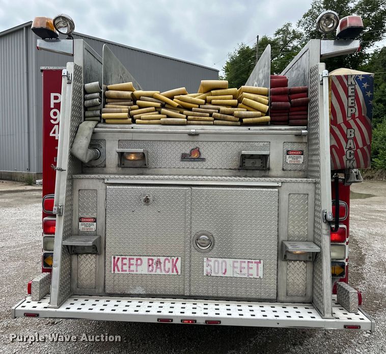 image for item NT9137 2001 HME H1738 pumper fire truck