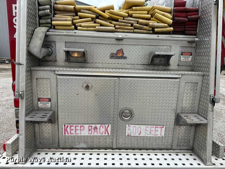 image for item NT9137 2001 HME H1738 pumper fire truck