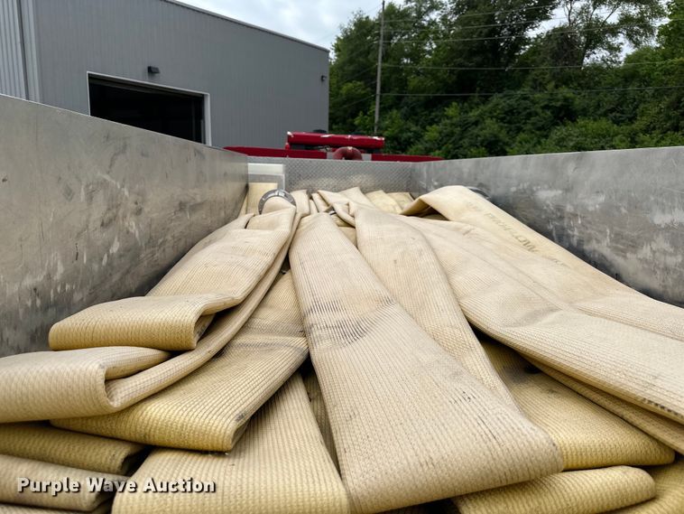 image for item NT9137 2001 HME H1738 pumper fire truck