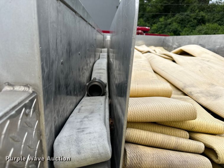 image for item NT9137 2001 HME H1738 pumper fire truck