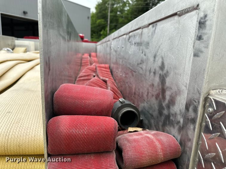 image for item NT9137 2001 HME H1738 pumper fire truck