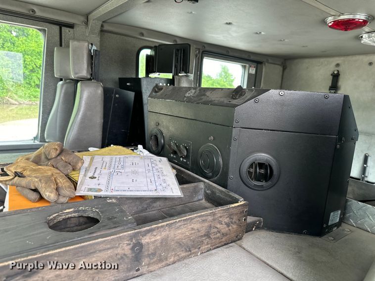 image for item NT9137 2001 HME H1738 pumper fire truck