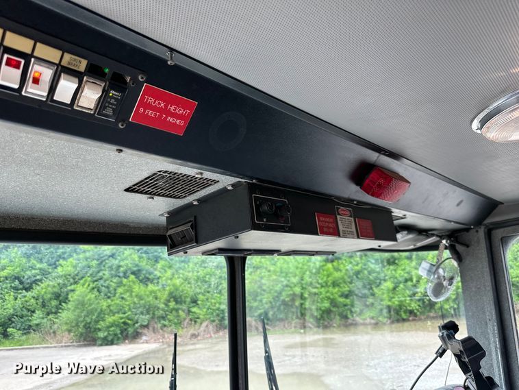 image for item NT9137 2001 HME H1738 pumper fire truck