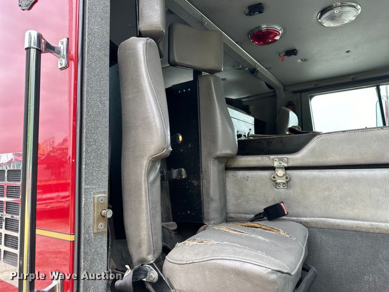 image for item NT9137 2001 HME H1738 pumper fire truck