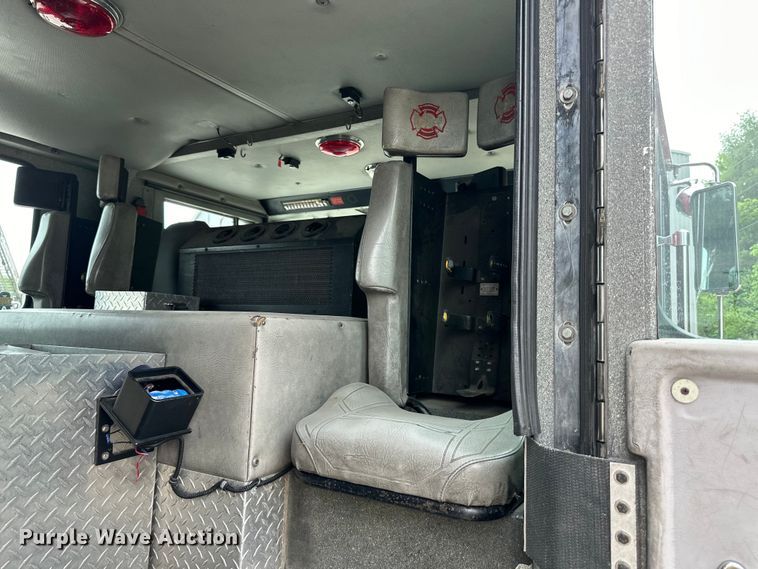 image for item NT9137 2001 HME H1738 pumper fire truck