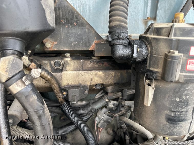 image for item NT9137 2001 HME H1738 pumper fire truck