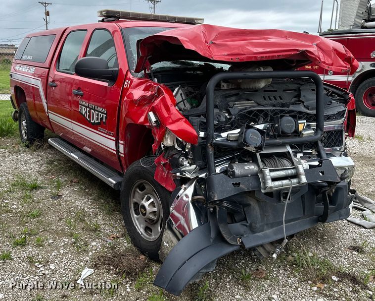image for item NT9138 2013 Chevrolet Silverado 2500 HD Crew Cab pickup truck