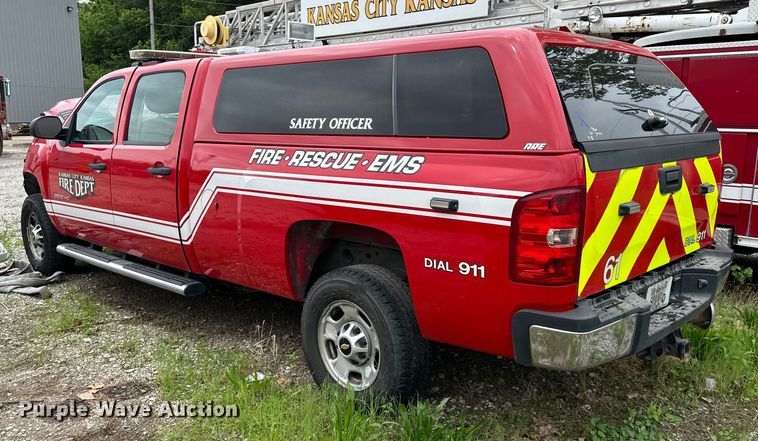 image for item NT9138 2013 Chevrolet Silverado 2500 HD Crew Cab pickup truck