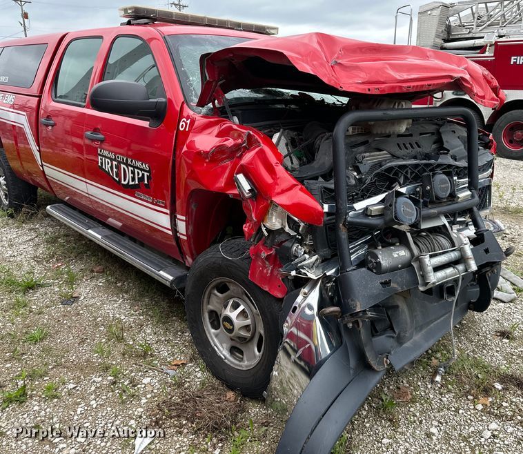 image for item NT9138 2013 Chevrolet Silverado 2500 HD Crew Cab pickup truck