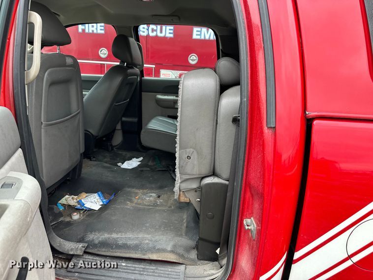 image for item NT9138 2013 Chevrolet Silverado 2500 HD Crew Cab pickup truck