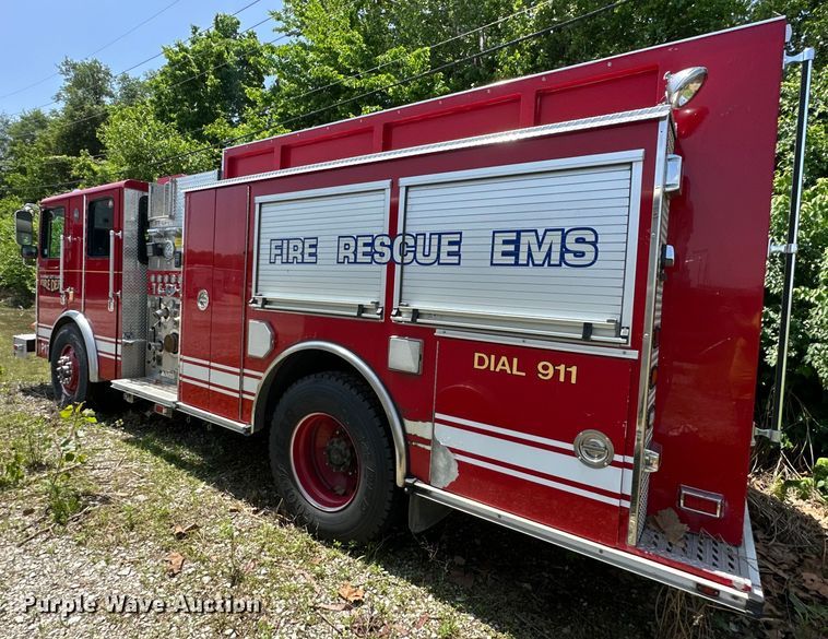 image for item NT9140 2006 HME 4465 900 pumper fire truck