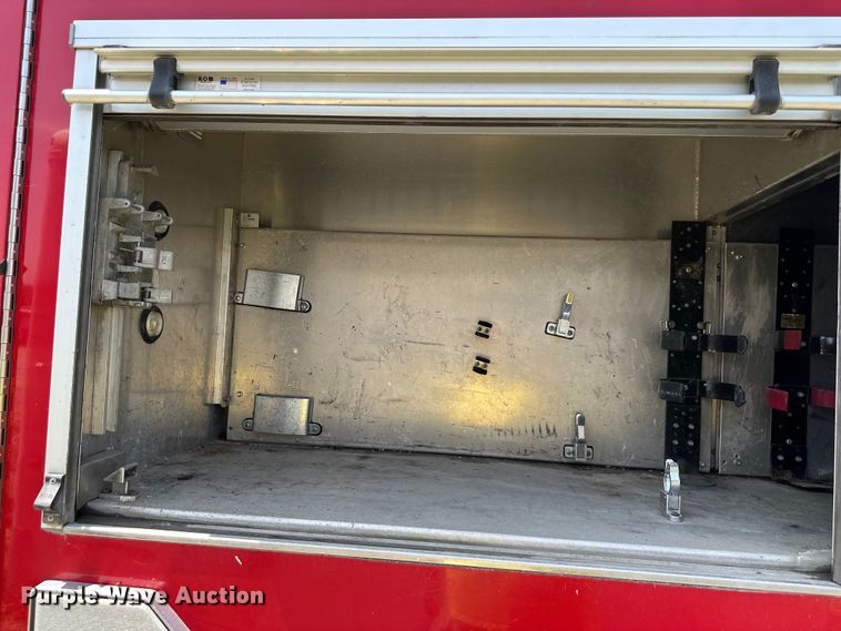 image for item NT9140 2006 HME 4465 900 pumper fire truck