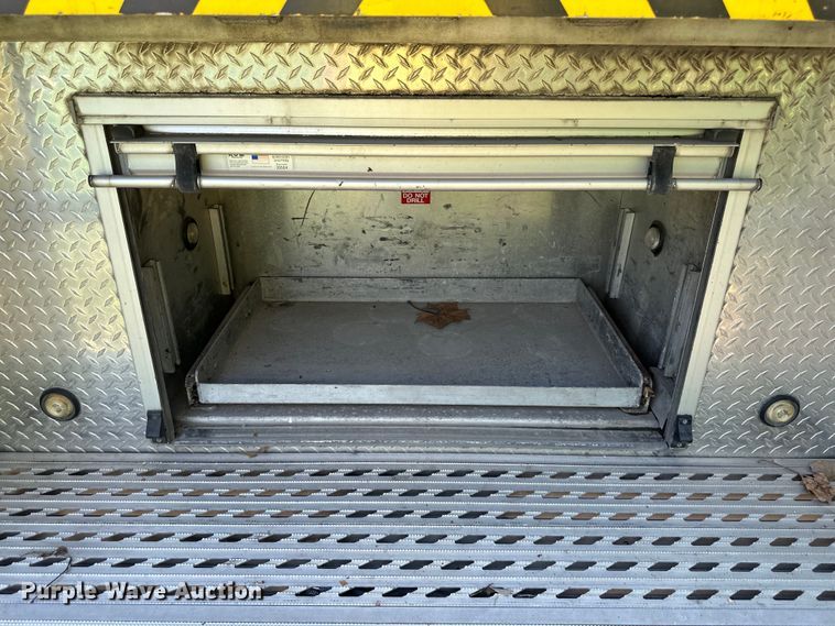 image for item NT9140 2006 HME 4465 900 pumper fire truck