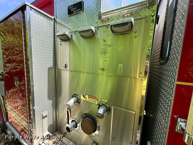 image for item NT9140 2006 HME 4465 900 pumper fire truck