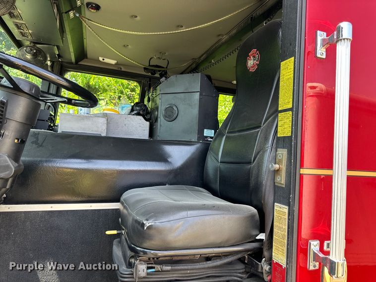 image for item NT9140 2006 HME 4465 900 pumper fire truck