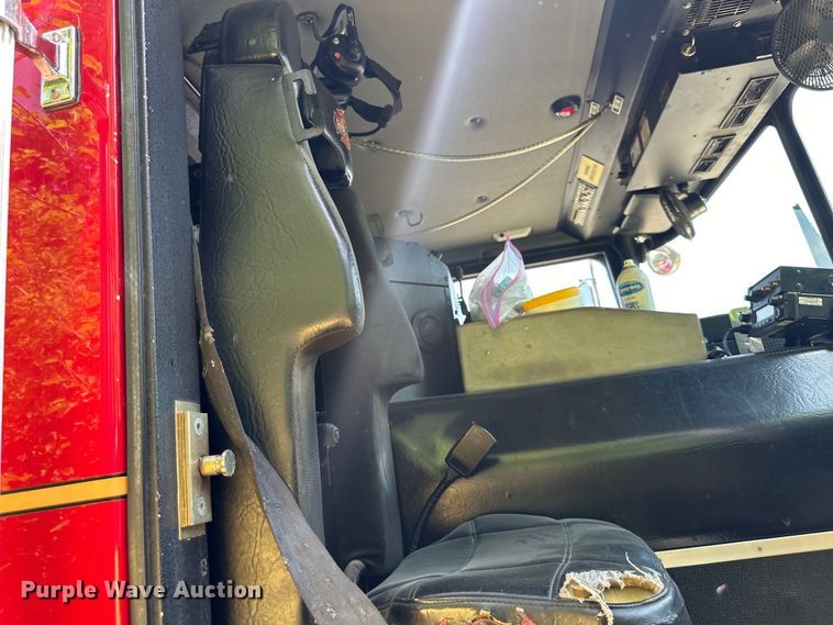 image for item NT9140 2006 HME 4465 900 pumper fire truck