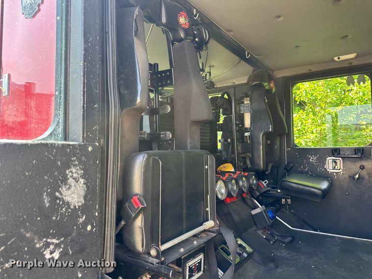 image for item NT9140 2006 HME 4465 900 pumper fire truck